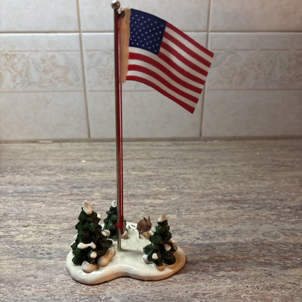 Department Dept. 56 Snow Village "VILLAGE FLAG POLE" 5177-2 In Original Box